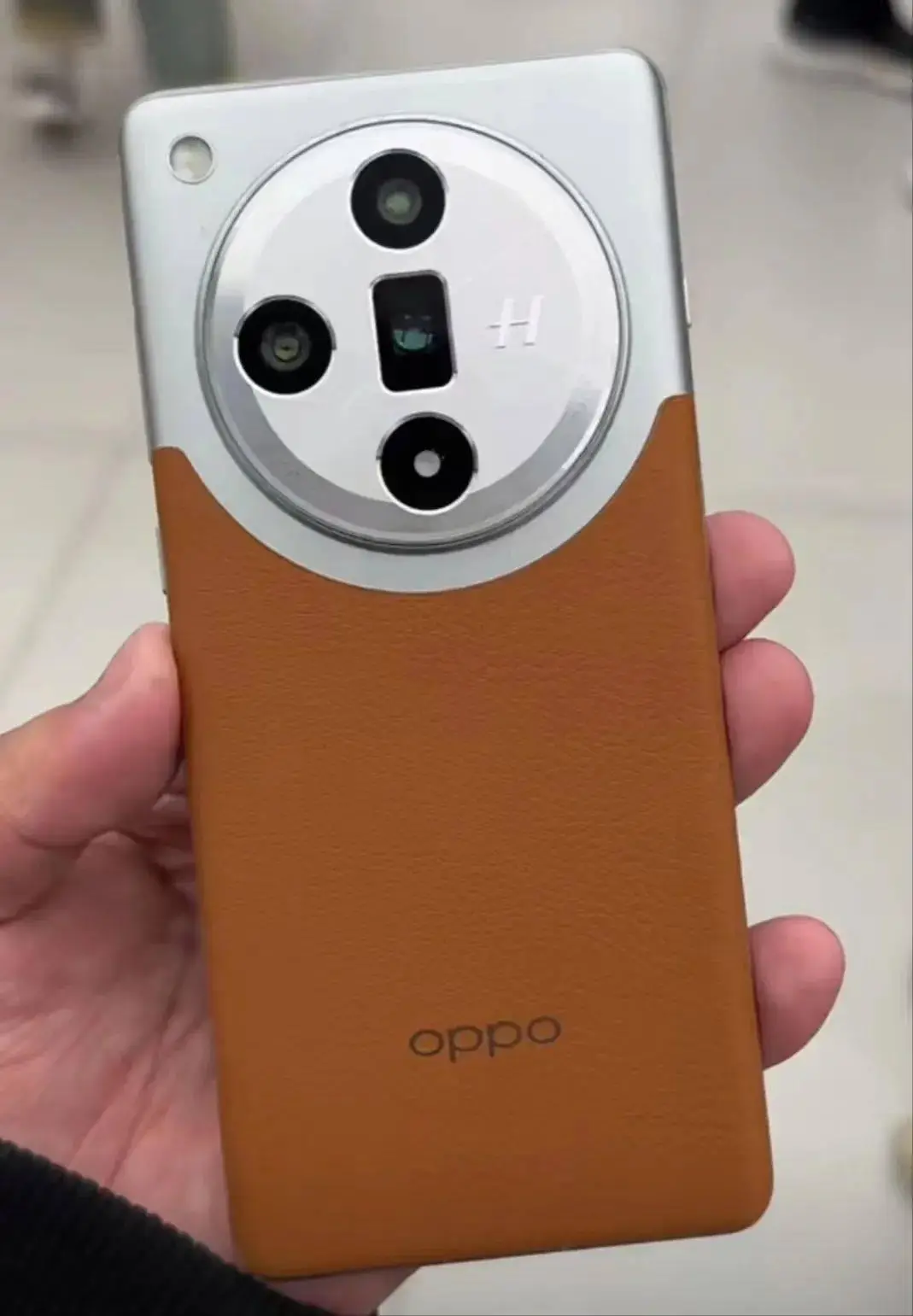 vivos12手机多少钱_vivo叉30多少钱手机_oppo17多少钱手机