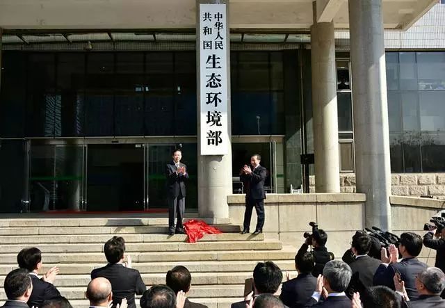 植树标题_植树标题怎么写_植树标题语5到20字